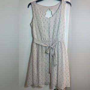 IN San Francisco Crème mini dress with gold flecks. Size M